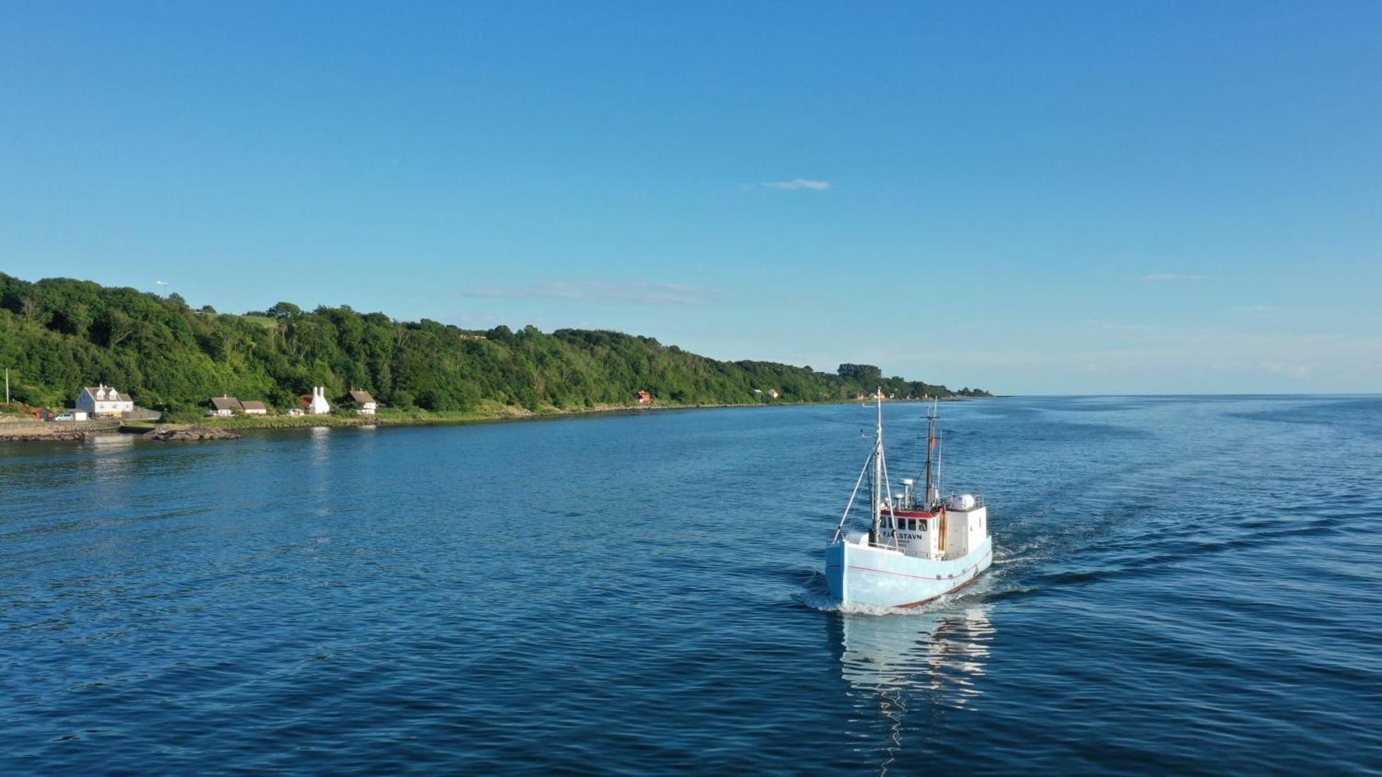 Varra Water - Unique Boat Accomodation - Bornholm - Fjaelstavn Neksø Екстериор снимка